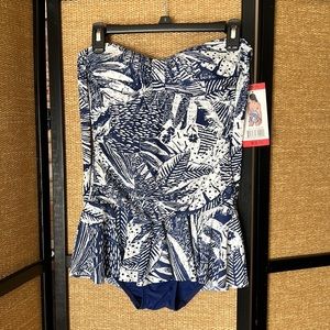 Sweetheart Halter swim dress with tummy control